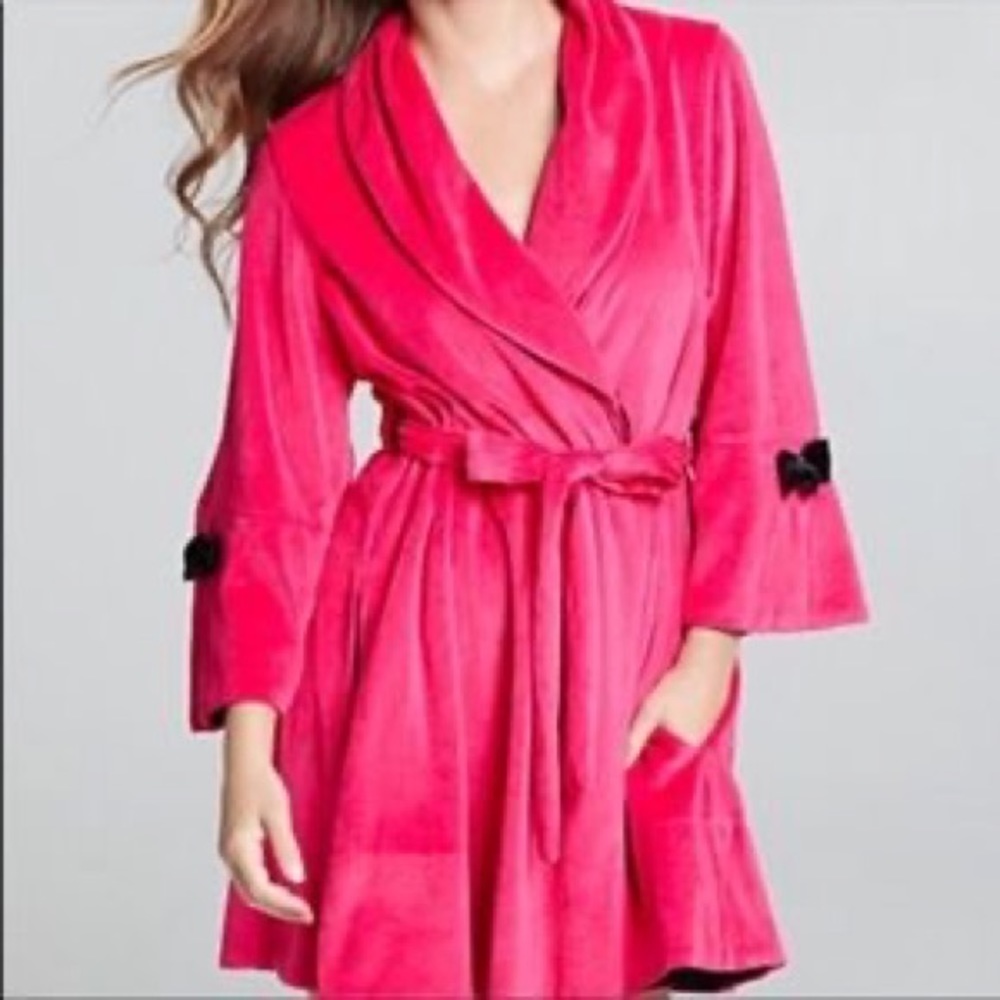 Betsey Johnson Hot Pink and black Velour Lolita Robe size medium